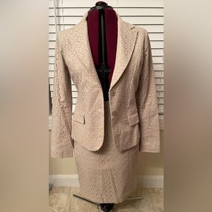 NWT! Eyelet suit, size 10.